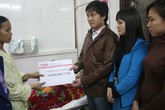 Vòng tay nhân ái hỗ trợ khẩn cấp 10 triệu tới bé viêm não thoi thóp qua ngày Vòng tay nhân ái hỗ trợ khẩn cấp 10 triệu tới bé viêm não thoi thóp qua ngày