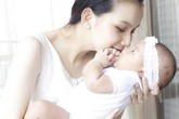 Lộ ảnh cô công chúa đáng yêu của HH Thùy Lâm Lộ ảnh cô công chúa đáng yêu của HH Thùy Lâm