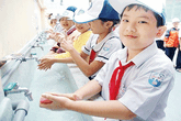 Lợi ích lớn từ việc rửa tay bằng xà phòng: “Dụ” con rửa tay đúng cách Lợi ích lớn từ việc rửa tay bằng xà phòng: “Dụ” con rửa tay đúng cách