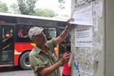 Hà Nội: Bó tay với quảng cáo rác? Hà Nội: Bó tay với quảng cáo rác?