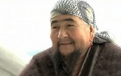 Kỳ lạ bà lão "nuôi" râu dài để giữ hạnh phúc gia đình Kỳ lạ bà lão "nuôi" râu dài để giữ hạnh phúc gia đình