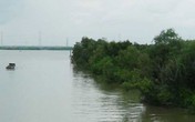 Kinh hoàng thi thể bé trai bỏ trong túi nilon Kinh hoàng thi thể bé trai bỏ trong túi nilon