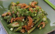 Ngon giòn đậu bắp xào tôm khô Ngon giòn đậu bắp xào tôm khô