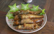 Bữa tối đơn giản với cá bống kho gừng và canh rau dền Bữa tối đơn giản với cá bống kho gừng và canh rau dền