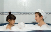 Chuyện giáo dục giới tính của bà mẹ có hai cô con gái Chuyện giáo dục giới tính của bà mẹ có hai cô con gái