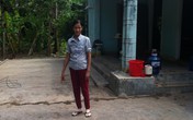 Con say rượu xô mẹ chết thảm trước sân nhà Con say rượu xô mẹ chết thảm trước sân nhà