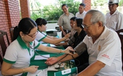 Khám và cấp phát thuốc miễn phí cho người cao tuổi