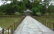 Truy tìm sự thật về kho báu tuyệt mật của vua Minh Mạng được chôn dưới lòng Đại Nội Truy tìm sự thật về kho báu tuyệt mật của vua Minh Mạng được chôn dưới lòng Đại Nội