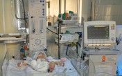 Thai nhi bị văng khỏi bụng mẹ đang bình phục tốt Thai nhi bị văng khỏi bụng mẹ đang bình phục tốt