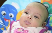 Bé 7 tuần tuổi biết nói 'I love you' Bé 7 tuần tuổi biết nói 'I love you'