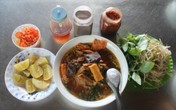 Bún riêu cua và cơm tấm ở Côn Đảo Bún riêu cua và cơm tấm ở Côn Đảo