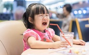 5 cách nói giúp con dừng mè nheo ngay lập tức 5 cách nói giúp con dừng mè nheo ngay lập tức
