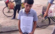 Hà Nội: Nam thanh niên quỳ gối xin níu kéo tình cảm với bạn gái gây xôn xao Hà Nội: Nam thanh niên quỳ gối xin níu kéo tình cảm với bạn gái gây xôn xao