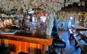 Ngắm quán bar xa xỉ được trang trí bằng... đô la Ngắm quán bar xa xỉ được trang trí bằng... đô la