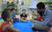 Thầy giáo mầm non 'độc nhất vô nhị' ở Hòa Bình Thầy giáo mầm non 'độc nhất vô nhị' ở Hòa Bình