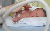 Những em bé thoát chết như có phép màu từ tai nạn ô tô Những em bé thoát chết như có phép màu từ tai nạn ô tô