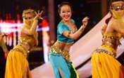 Sững sờ vẻ đẹp đời thường của thí sinh múa bụng 12 tuổi Sững sờ vẻ đẹp đời thường của thí sinh múa bụng 12 tuổi