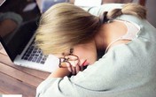 "Cô nàng ngủ gật" xinh như Tây Thi gây sốt cộng đồng mạng là ai? "Cô nàng ngủ gật" xinh như Tây Thi gây sốt cộng đồng mạng là ai?