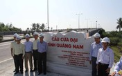 Gắn biển công trình cầu Cửa Đại nối đôi bờ sông Thu Bồn Gắn biển công trình cầu Cửa Đại nối đôi bờ sông Thu Bồn