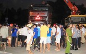 Đi chơi với cô ruột, bé gái 4 tuổi bị xe đầu kéo cán chết Đi chơi với cô ruột, bé gái 4 tuổi bị xe đầu kéo cán chết