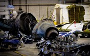 Gian nan hành trình lắp ghép lại MH17 từ hàng nghìn mảnh vỡ Gian nan hành trình lắp ghép lại MH17 từ hàng nghìn mảnh vỡ