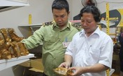 Đột xuất lấy 12 mẫu bánh trung thu Long Đình gửi kiểm nghiệm Đột xuất lấy 12 mẫu bánh trung thu Long Đình gửi kiểm nghiệm