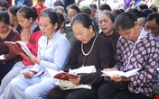 Cầu an đầu năm kiểu mê tín thì không có lợi mà còn hại Cầu an đầu năm kiểu mê tín thì không có lợi mà còn hại