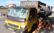 Kho hàng bốc cháy lúc nửa đêm, hàng trăm người hoảng loạn bỏ chạy Kho hàng bốc cháy lúc nửa đêm, hàng trăm người hoảng loạn bỏ chạy