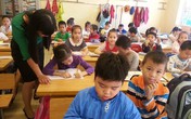 Dở khóc, dở cười khi trẻ thuận tay trái Dở khóc, dở cười khi trẻ thuận tay trái