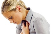 Dấu hiệu bệnh từ đau ngực Dấu hiệu bệnh từ đau ngực