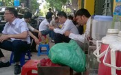Hà Nội nắng như đổ lửa, dịch vụ ăn theo “hốt bạc” Hà Nội nắng như đổ lửa, dịch vụ ăn theo “hốt bạc”