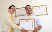 Tài xế taxi trả lại gần 50 triệu đồng khách bỏ quên Tài xế taxi trả lại gần 50 triệu đồng khách bỏ quên