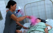 Ghen tuông, chồng truy sát vợ dã man ngay trước cổng công ty Ghen tuông, chồng truy sát vợ dã man ngay trước cổng công ty