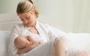 Khắc phục chứng đau núm vú khi cho con bú Khắc phục chứng đau núm vú khi cho con bú