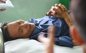 Diễn viên Ván bài lật ngửa: 'Tôi định về nhà chờ ngày chết' Diễn viên Ván bài lật ngửa: 'Tôi định về nhà chờ ngày chết'