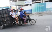 Đời vui khi có con mưu sinh cùng mẹ Đời vui khi có con mưu sinh cùng mẹ