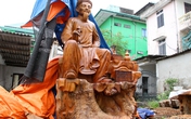 Chiêm ngưỡng bức tượng Nguyễn Du bằng gỗ lớn nhất Việt Nam Chiêm ngưỡng bức tượng Nguyễn Du bằng gỗ lớn nhất Việt Nam