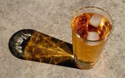 5 cách uống nước sai lầm không tốt cho sức khỏe 5 cách uống nước sai lầm không tốt cho sức khỏe