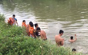 Trắng đêm tìm thi thể học sinh mất tích Trắng đêm tìm thi thể học sinh mất tích