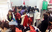 "Ma trận" hàng thời trang đại hạ giá cuối năm "Ma trận" hàng thời trang đại hạ giá cuối năm