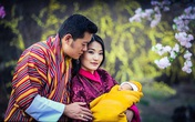 Ông vua yêu vợ ở xứ sở hạnh phúc khoe ảnh gia đình đẹp như cổ tích Ông vua yêu vợ ở xứ sở hạnh phúc khoe ảnh gia đình đẹp như cổ tích