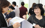 Nhà đất tăng giá: Khách hàng sốt ruột nghe ngóng Nhà đất tăng giá: Khách hàng sốt ruột nghe ngóng