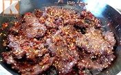 Thịt bò khô tẩm sả ớt cho chàng nhâm nhi Thịt bò khô tẩm sả ớt cho chàng nhâm nhi