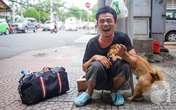 Sau một năm gây "bão mạng", cuộc sống người đánh giày câm và chú chó mù giờ ra sao? Sau một năm gây "bão mạng", cuộc sống người đánh giày câm và chú chó mù giờ ra sao?