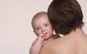 Bà mẹ tiết lộ chuyện cả nhà luôn khỏa thân trước mặt nhau làm dậy sóng dư luận Bà mẹ tiết lộ chuyện cả nhà luôn khỏa thân trước mặt nhau làm dậy sóng dư luận