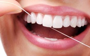 Thói quen tai hại khi xỉa răng bằng tăm Thói quen tai hại khi xỉa răng bằng tăm