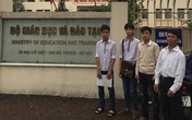 Ba học sinh bị kỷ luật vì “tè bậy” ở Thái Bình: Sẽ xem lại hình thức, quy trình kỷ luật Ba học sinh bị kỷ luật vì “tè bậy” ở Thái Bình: Sẽ xem lại hình thức, quy trình kỷ luật