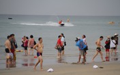 Khách và HDV du lịch “chui” từ Trung Quốc: Chấn chỉnh nhưng không làm mất lòng Khách và HDV du lịch “chui” từ Trung Quốc: Chấn chỉnh nhưng không làm mất lòng