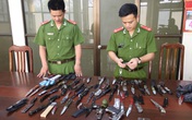 Thu giữ nhiều "hàng nóng" tại chợ cửa khẩu Thu giữ nhiều "hàng nóng" tại chợ cửa khẩu