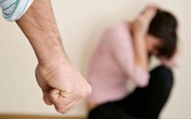Éo le đàn bà làm trụ cột gia đình (2): Kiếm tiền giỏi, nội trợ hay vẫn bị... bạt tai Éo le đàn bà làm trụ cột gia đình (2): Kiếm tiền giỏi, nội trợ hay vẫn bị... bạt tai